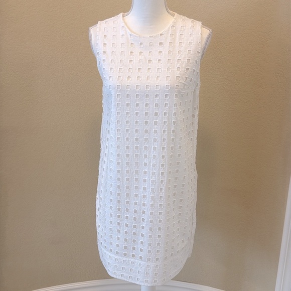 GAP White Eyelet Dress - Picture 6 of 16